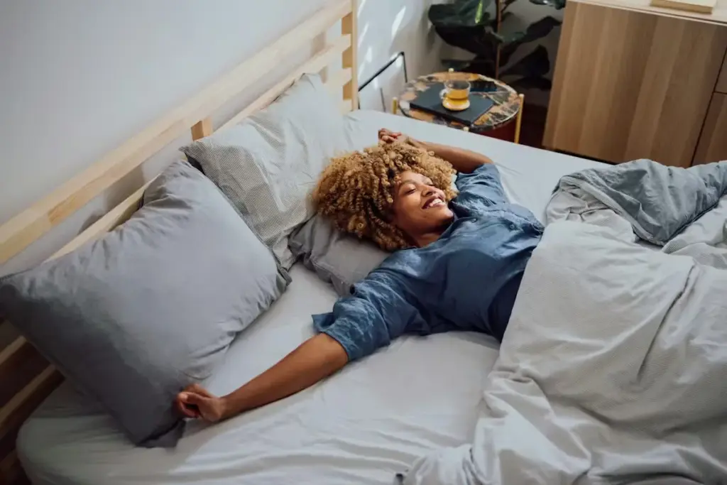 How to Fall Asleep Fast: 7 Science-Backed Tricks to Try Tonight